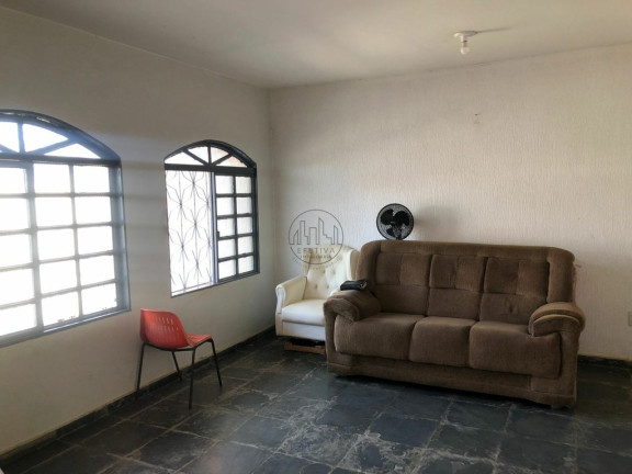 Imagem Casa com 5 Quartos à Venda, 350 m² em Taguatinga Norte (taguatinga) - Brasília