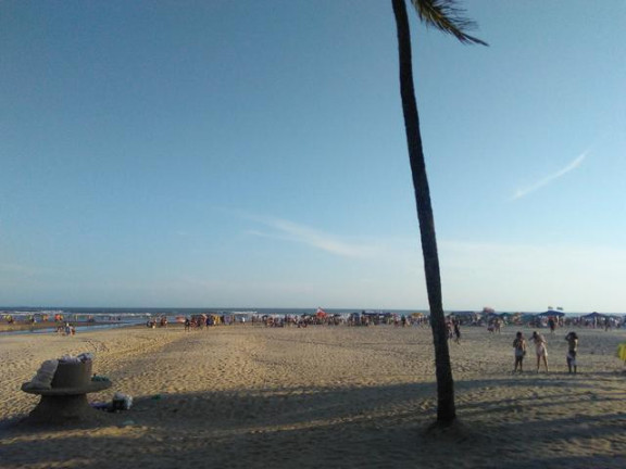 Imagem Casa com 2 Quartos para Temporada,  em Boqueirão - Praia Grande