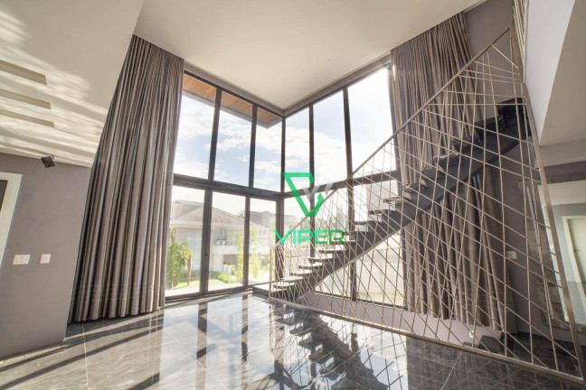 Imagem Sobrado com 4 Quartos à Venda, 615 m² em Campo Comprido - Curitiba Imagem Sobrado com 4 Quartos à Venda, 615 m² em Campo Comprido - Curitiba
