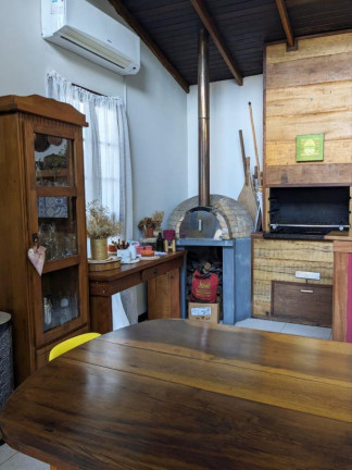 Imagem Casa com 2 Quartos à Venda, 170 m² em Floresta - Joinville