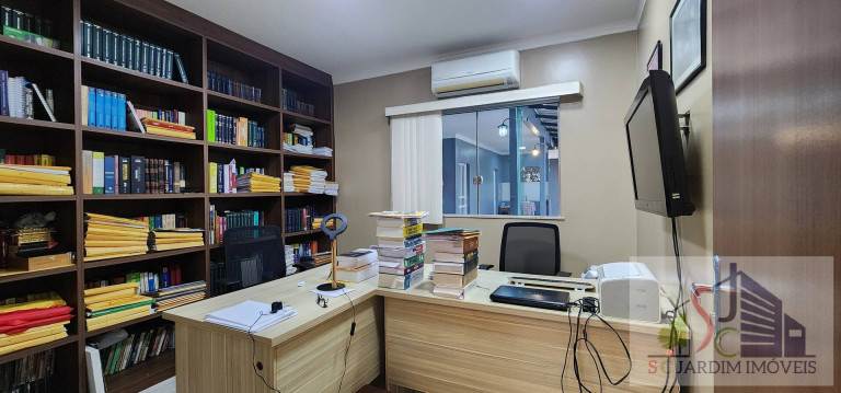 Imagem Casa com 4 Quartos à Venda, 283 m² em Adrianópolis - Manaus Imagem Casa com 4 Quartos à Venda, 283 m² em Adrianópolis - Manaus