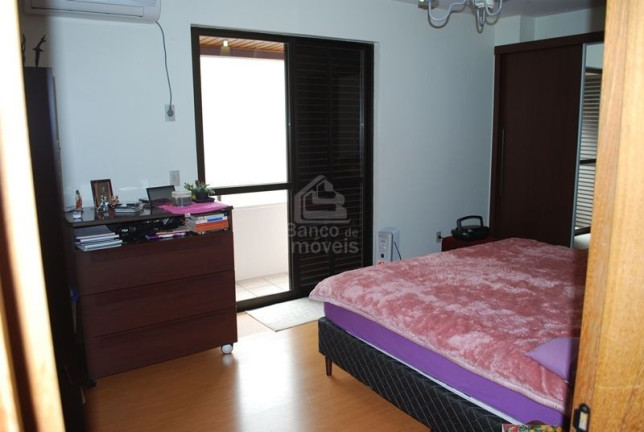 Imagem Apartamento com 3 Quartos à Venda, 222 m² em Centro - Santa Maria Imagem Apartamento com 3 Quartos à Venda, 222 m² em Centro - Santa Maria
