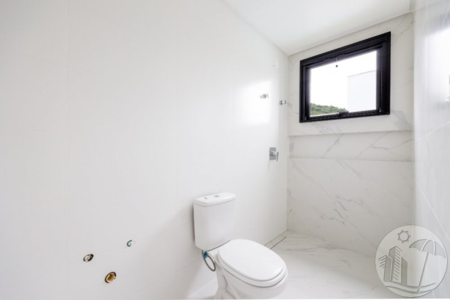 Imagem Casa com 4 Quartos à Venda, 317 m² em Santa Regina - Camboriú
