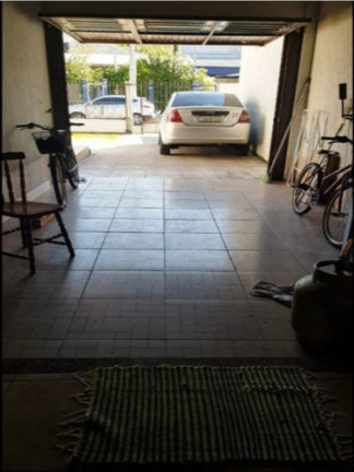 Imagem Casa com 3 Quartos à Venda, 157 m² em Parque Da Matriz - Cachoeirinha Imagem Casa com 3 Quartos à Venda, 157 m² em Parque Da Matriz - Cachoeirinha