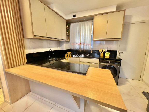 Imagem Apartamento com 2 Quartos à Venda,  em Cedros - Camboriú