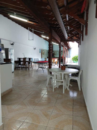 Imagem Casa com 5 Quartos à Venda ou Locação, 250 m² em Maracanã - Praia Grande Imagem Casa com 5 Quartos à Venda ou Locação, 250 m² em Maracanã - Praia Grande
