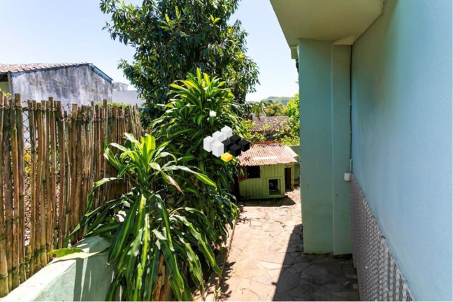 Imagem Casa com 4 Quartos à Venda, 300 m² em Chácara Das Pedras - Porto Alegre Imagem Casa com 4 Quartos à Venda, 300 m² em Chácara Das Pedras - Porto Alegre