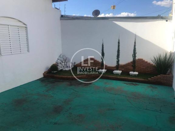 Imagem Casa com 3 Quartos à Venda, 310 m² em Setor Garavelo - Aparecida De Goiânia Imagem Casa com 3 Quartos à Venda, 310 m² em Setor Garavelo - Aparecida De Goiânia