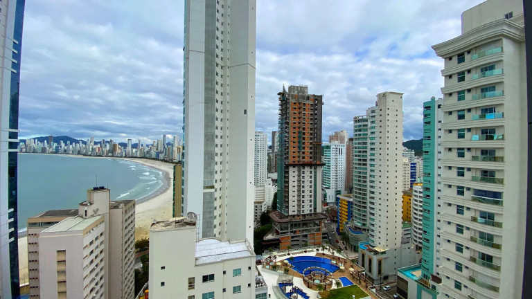Imagem Apartamento com 3 Quartos à Venda, 133 m² em Pioneiros - Balneário Camboriú
