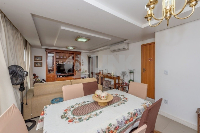 Imagem Apartamento com 3 Quartos à Venda, 103 m² em Centro Histórico - Porto Alegre Imagem Apartamento com 3 Quartos à Venda, 103 m² em Centro Histórico - Porto Alegre
