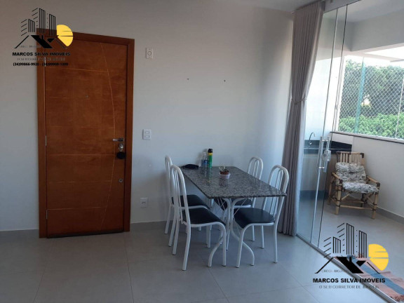 Imagem Apartamento com 3 Quartos à Venda, 83 m² em Santa Mônica - Uberlândia