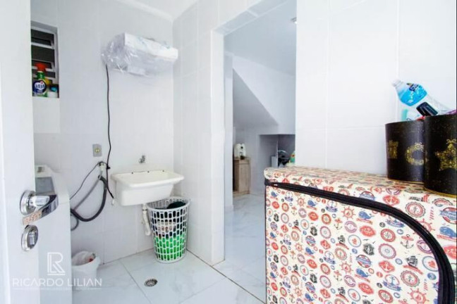 Imagem Sobrado com 2 Quartos à Venda, 74 m² em Santa Maria - Osasco