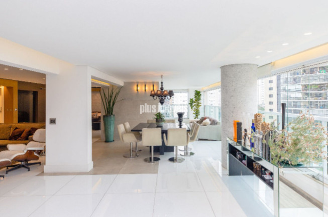 Imagem Apartamento com 4 Quartos à Venda, 335 m² em Moema - São Paulo Imagem Apartamento com 4 Quartos à Venda, 335 m² em Moema - São Paulo