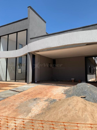 Casa com 4 Quartos à Venda, 218 m² em Residencial Goiânia Golfe Clube - Goiânia