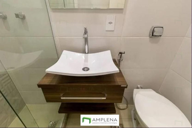 Imagem Apartamento com 2 Quartos à Venda, 80 m² em Copacabana - Rio De Janeiro