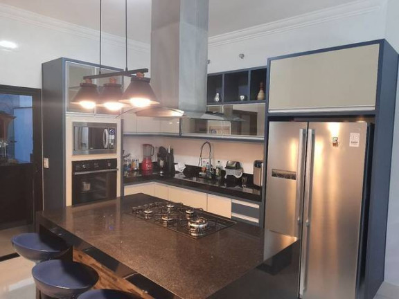 Imagem Casa com 3 Quartos à Venda, 250 m² em Taubaté Imagem Casa com 3 Quartos à Venda, 250 m² em Taubaté