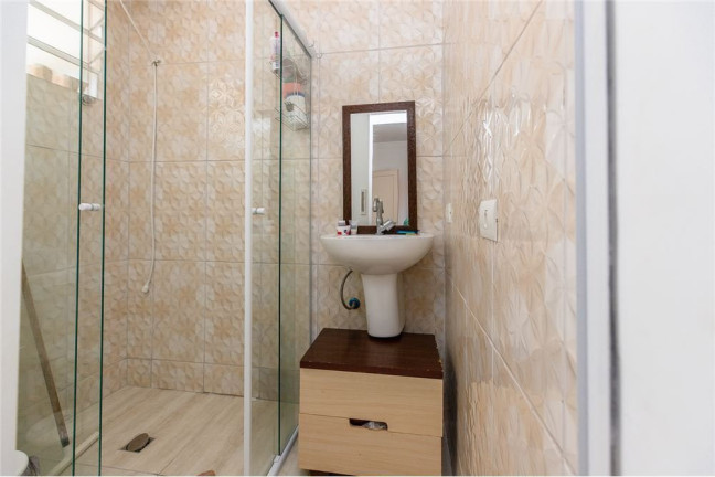 Imagem Casa com 4 Quartos à Venda, 131 m² em Jardim Aeroporto - São Paulo Imagem Casa com 4 Quartos à Venda, 131 m² em Jardim Aeroporto - São Paulo