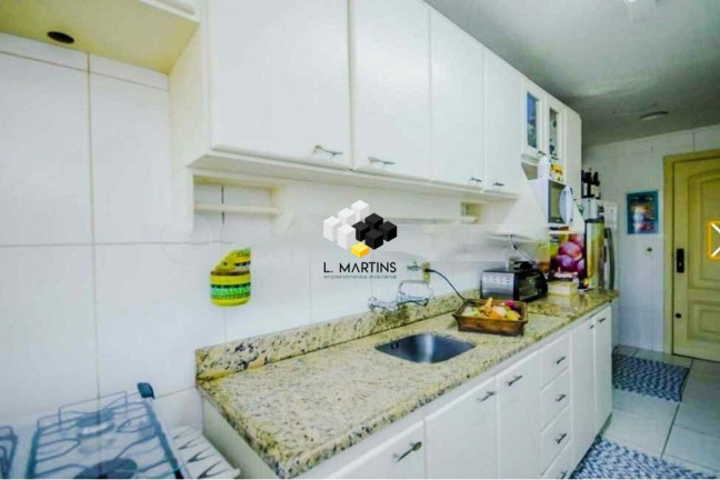 Imagem Cobertura com 3 Quartos à Venda, 210 m² em Menino Deus - Porto Alegre Imagem Cobertura com 3 Quartos à Venda, 210 m² em Menino Deus - Porto Alegre