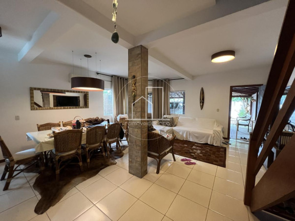 Imagem Casa com 3 Quartos à Venda, 255 m² em São João Do Rio Vermelho - Florianópolis