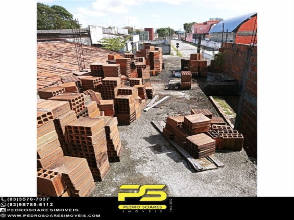Imagem Casa com 3 Quartos à Venda, 210 m² em Jaguaribe - João Pessoa