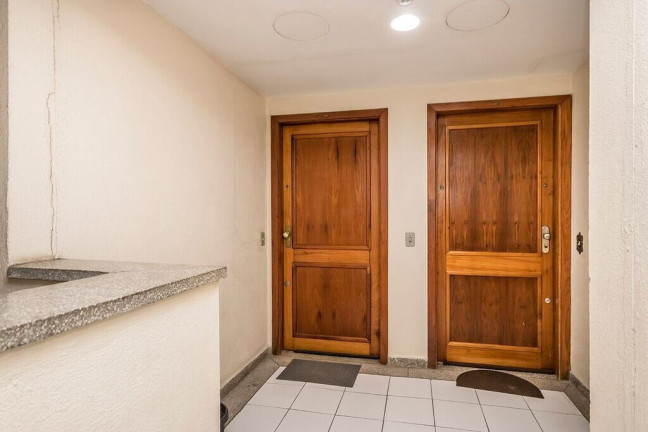 Imagem Apartamento com 3 Quartos à Venda, 145 m² em Vila Ipiranga - Porto Alegre Imagem Apartamento com 3 Quartos à Venda, 145 m² em Vila Ipiranga - Porto Alegre