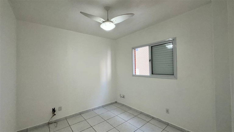 Imagem Apartamento com 2 Quartos à Venda, 76 m² em Guilhermina - Praia Grande