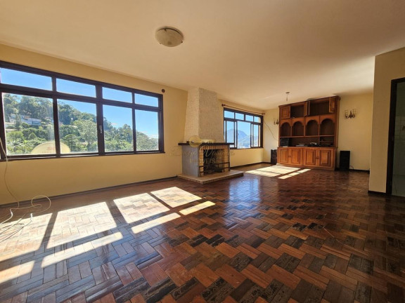 Casa com 4 Quartos à Venda, 320 m² em Parque Do Ingá - Teresópolis