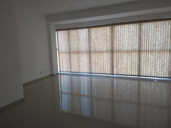 Sala Comercial à Venda, 38 m² em Centro - Pindamonhangaba