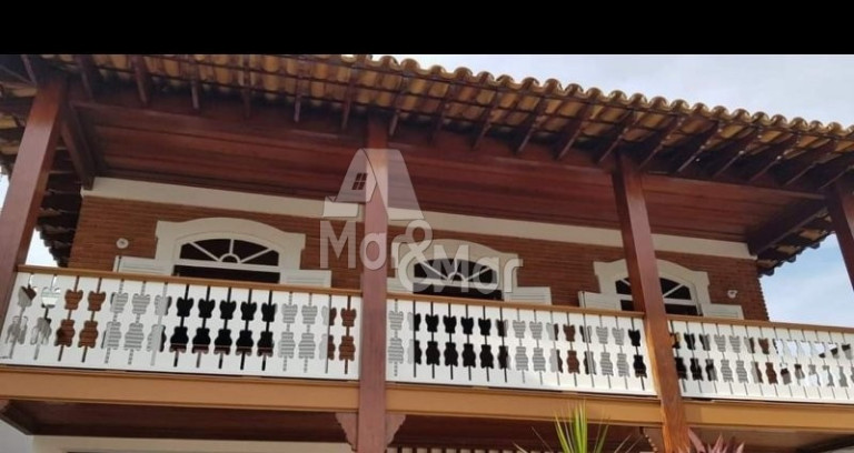 Sobrado com 4 Quartos à Venda, 390 m² em Pitangueiras - Guarujá
