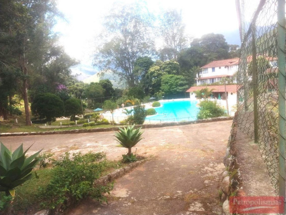 Imagem Apartamento com 1 Quarto à Venda, 14 m² em Corrêas - Petrópolis Imagem Apartamento com 1 Quarto à Venda, 14 m² em Corrêas - Petrópolis