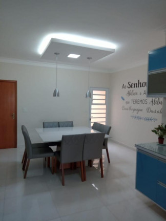 Imagem Casa com 3 Quartos à Venda, 120 m² em Vila São Geraldo - Taubaté