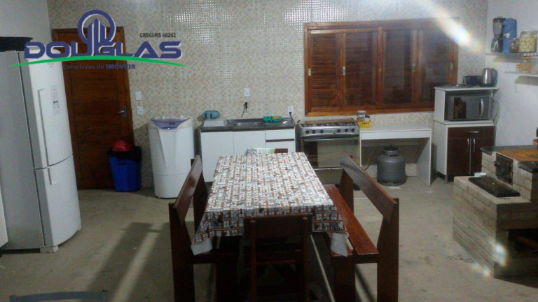 Imagem Casa com 2 Quartos à Venda, 130 m² em Viamão Imagem Casa com 2 Quartos à Venda, 130 m² em Viamão