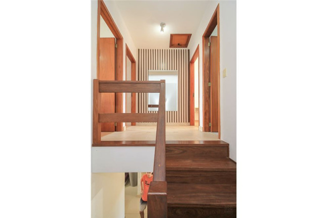Imagem Casa com 3 Quartos à Venda,  em Hípica - Porto Alegre