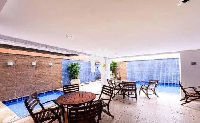 Imagem Apartamento com 2 Quartos à Venda, 85 m² em Charitas - Niterói