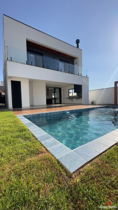 Imagem Sobrado com 3 Quartos à Venda, 279 m² em Jardim Samambaia - Jundiaí