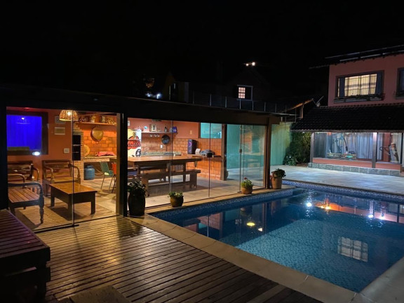 Imagem Casa com 4 Quartos à Venda, 270 m² em Carlos Guinle - Teresópolis Imagem Casa com 4 Quartos à Venda, 270 m² em Carlos Guinle - Teresópolis