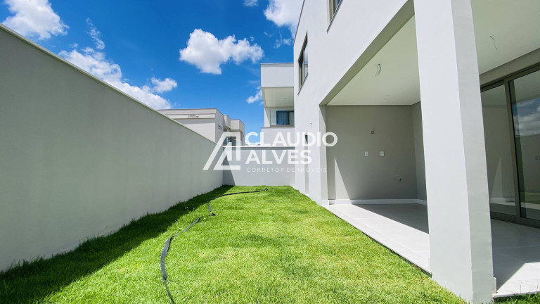 Imagem Casa de Condomínio com 4 Quartos à Venda, 225 m² em Papagaio - Feira De Santana