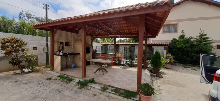 Imagem Casa com 3 Quartos à Venda, 200 m² em São João Do Rio Vermelho - Florianópolis Imagem Casa com 3 Quartos à Venda, 200 m² em São João Do Rio Vermelho - Florianópolis