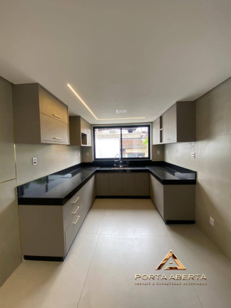 Imagem Casa com 3 Quartos à Venda, 300 m² em Bom Retiro - Ipatinga Imagem Casa com 3 Quartos à Venda, 300 m² em Bom Retiro - Ipatinga