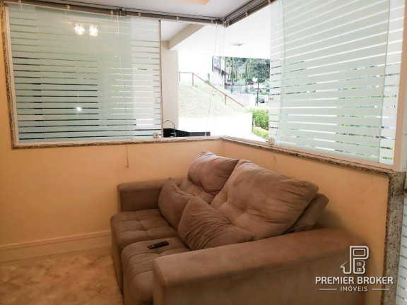 Imagem Casa com 4 Quartos à Venda, 225 m² em Quebra Frascos - Teresópolis