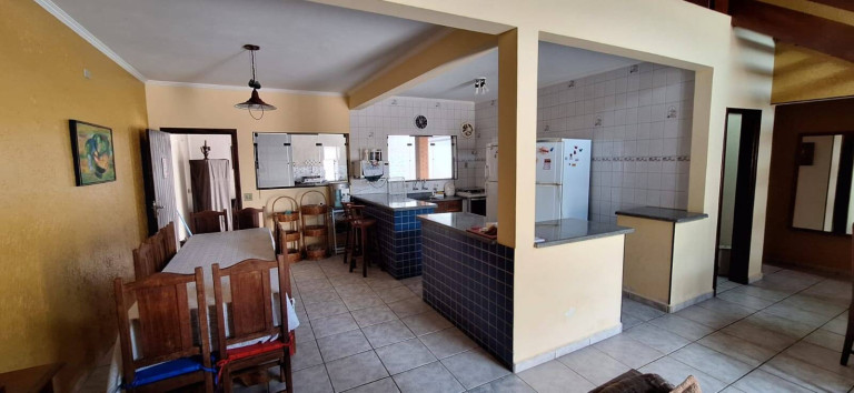 Imagem Casa com 4 Quartos à Venda, 368 m² em Balneário Stella Maris - Peruíbe Imagem Casa com 4 Quartos à Venda, 368 m² em Balneário Stella Maris - Peruíbe