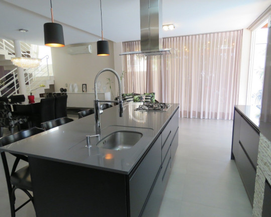 Imagem Casa com 3 Quartos à Venda, 300 m² em Anita Garibaldi - Joinville