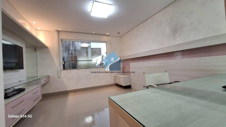 Imagem Casa com 3 Quartos à Venda, 250 m² em Centro - Manaus