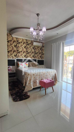 Imagem Sobrado com 5 Quartos à Venda, 120 m² em Boehmerwald - Joinville