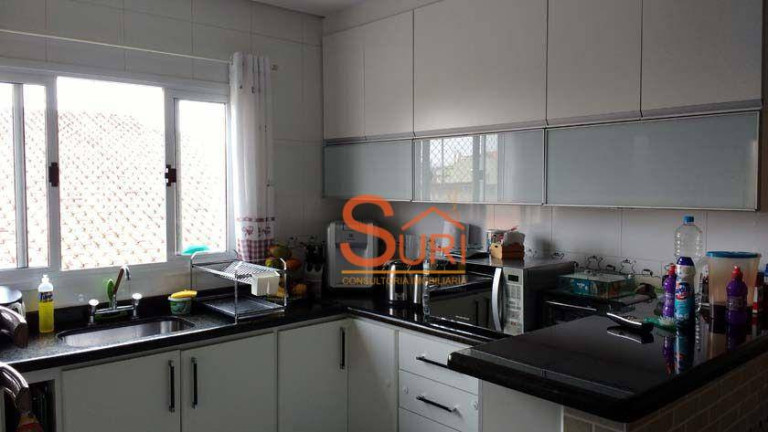Imagem Sobrado com 4 Quartos à Venda, 243 m² em Parque Jaçatuba - Santo André