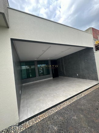 Casa com 3 Quartos à Venda, 132 m² em Loteamento Residencial Verona - Anápolis