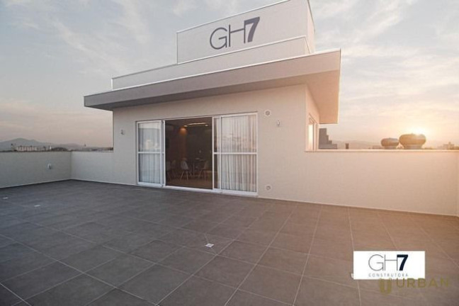 Apartamento com 3 Quartos à Venda, 81 m² em São João - Itajaí