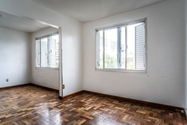 Imagem Apartamento com 4 Quartos à Venda, 74 m² em Passo Da Areia - Porto Alegre