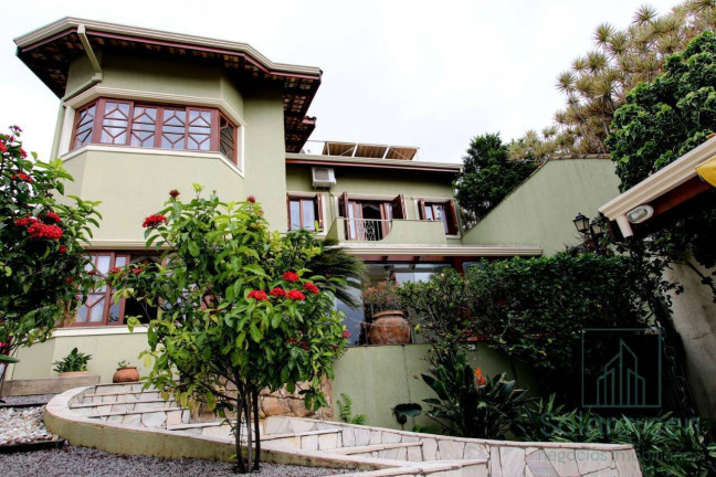 Casa com 3 Quartos à Venda, 401 m² em Vila Petrópolis - Atibaia