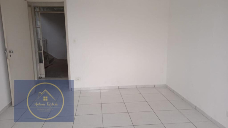 Imagem Casa com 3 Quartos para Alugar, 250 m² em Vila Dos Remédios - São Paulo Imagem Casa com 3 Quartos para Alugar, 250 m² em Vila Dos Remédios - São Paulo